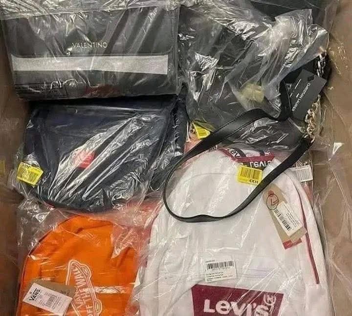 Female handbags pallet - Image 11