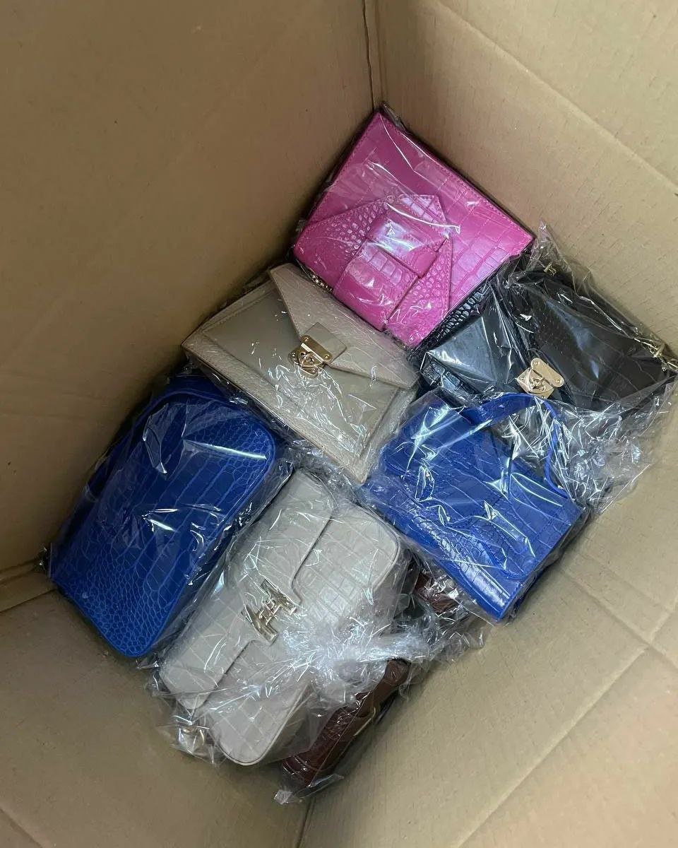 Female handbags pallet - Image 5