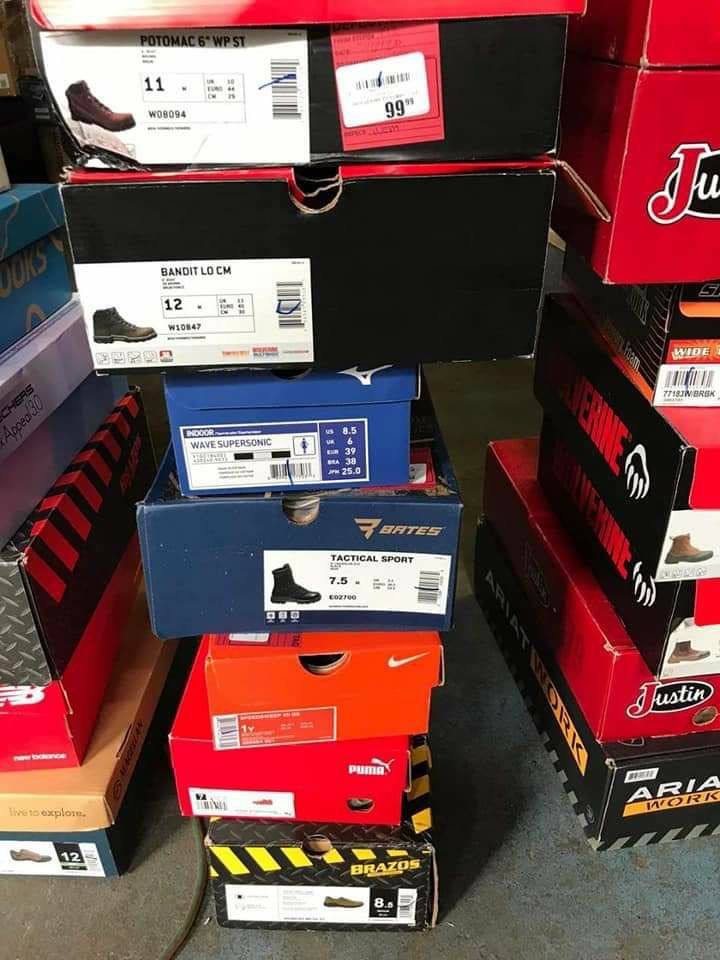 Overstock Shoes Pallets - Image 11