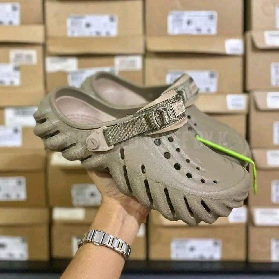 Crocs Pallet - Image 2
